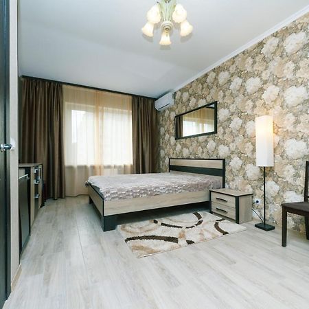 Poznyaky Apartments Patriotika Kijev Kültér fotó